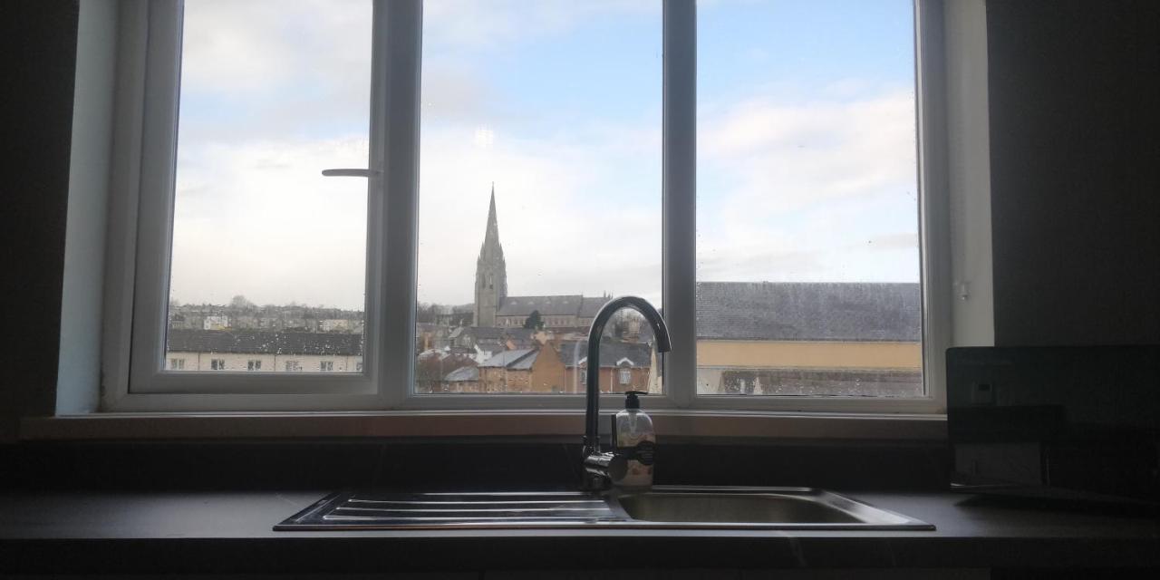 Free Derry Apartments Luaran gambar